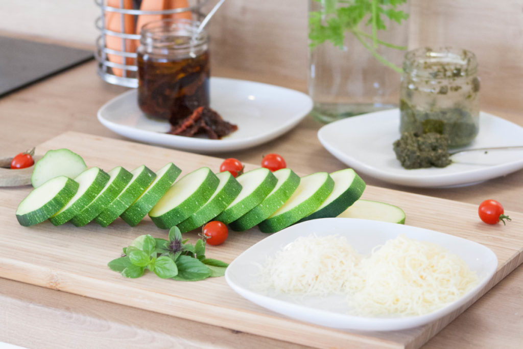 Cook Überbackene Zucchinischeiben - La Katy Fox Cook Überbackene Zucchinischeiben - La Katy Fox